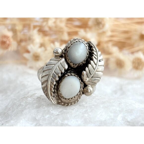 Navajo Mother of Pearl Inlay Leaf 925 Sterling Silver Vintage Ring - sz 7.25 - Picture 1 of 14